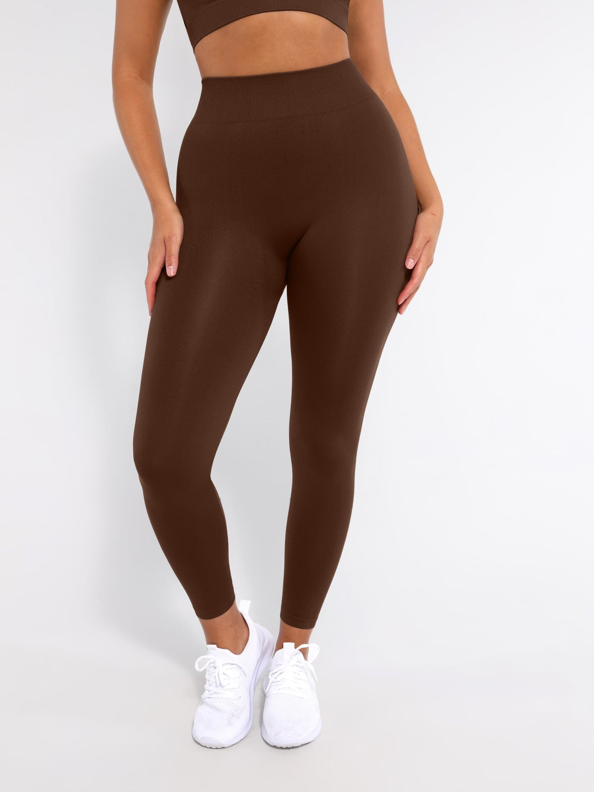 Dark Brown / S